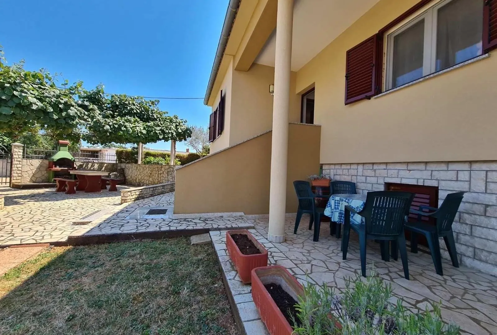 Ferienhaus Mit Privatpool Fuer 7 Personen Ca 90 Qm In Pavicini, Istrien Suedkueste Von Istrien Croatia