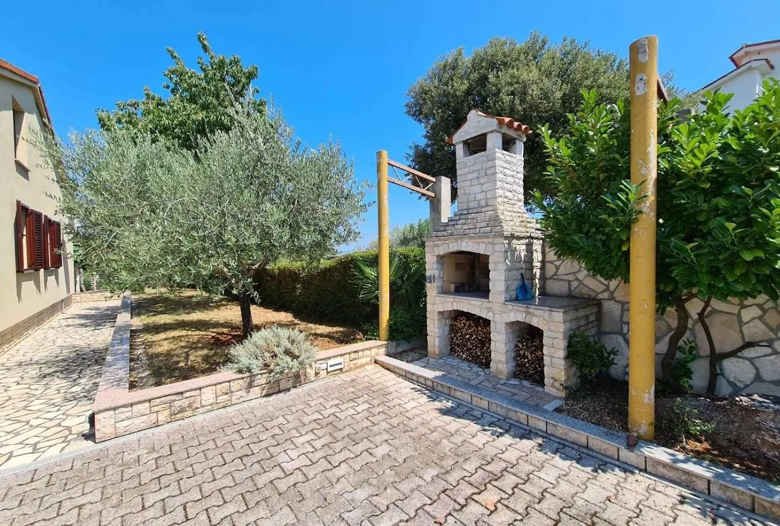 Ferienhaus Mit Privatpool Fuer 7 Personen Ca 90 Qm In Pavicini, Istrien Suedkueste Von Istrien